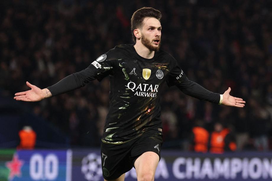 世界杯客户端升级下载-欧冠-克瓦拉茨赫利亚双响登贝莱建功 巴黎5-2切尔西