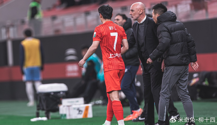 世界杯高清赛事直播地址-武磊的进球，不只带来3分，更让海港找回冠军队的自信|上海海港|安佩姆|杨希|左路|维塔尔_新浪体育_新浪新闻